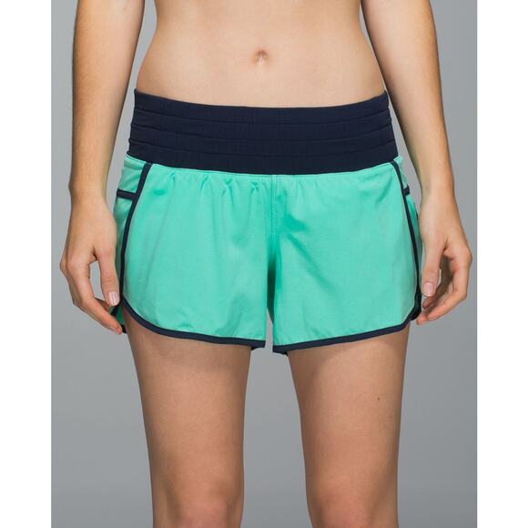 LULULEMON Tracker Short II Stretch Menthol Inkwell Training Active Women's 6 - Picture 2 of 16
